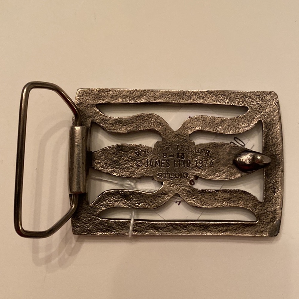 Buckle - Picture 2 of 3